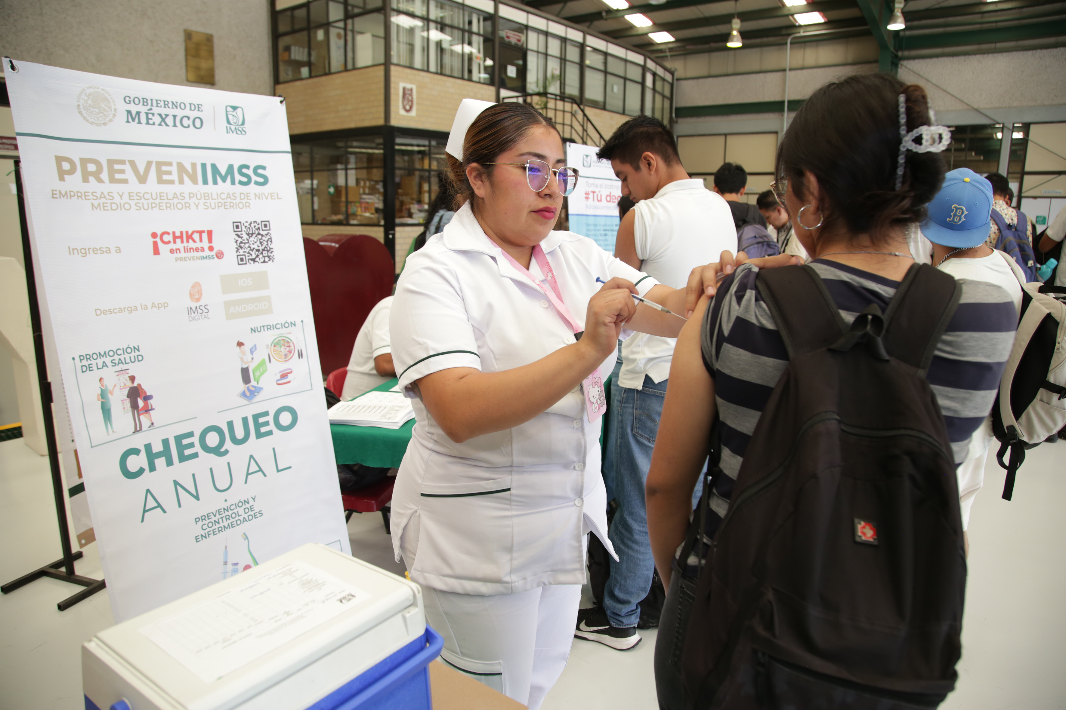 Más de 44 mil estudiantes del IPN serán beneficiados con PrevenIMSS