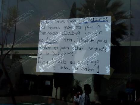 Protestan por falta de insumos en IMSS Tehuacán ante coronavirus
