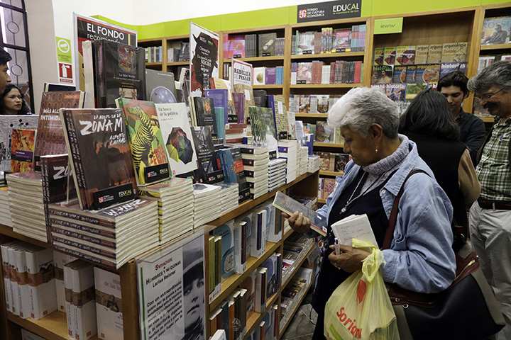 Taibo llega a Puebla para inaugurar librería FCE/BUAP