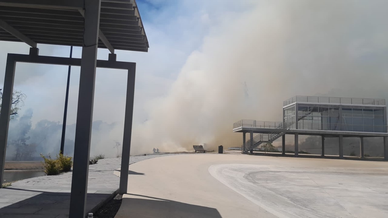 VIDEO Incendio en el Cerro de Amalucan consume 20 hectáreas