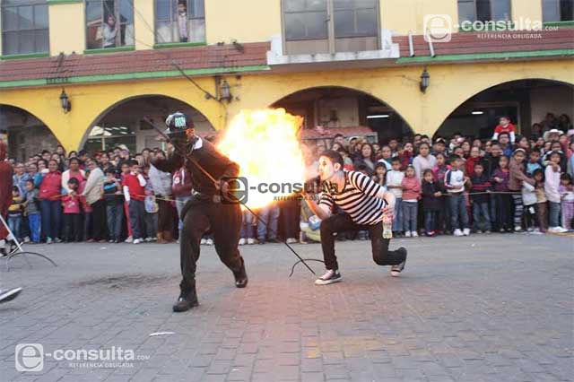 Prenden fuego a Huehue en Carnaval de Xicotepec