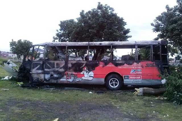 Incendio de camión en la México-Puebla deja un herido