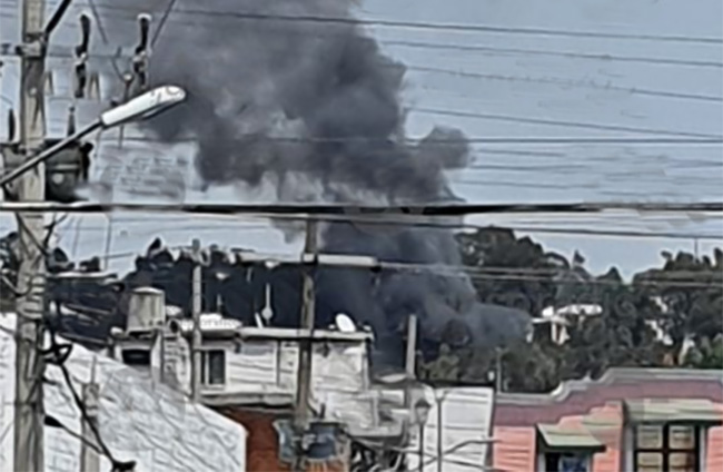 Se registra incendio en la zona de Los Fuertes de Loreto y Guadalupe