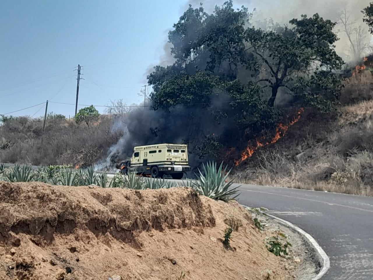 Se incendia vehículo de traslado de valores en la Sierra Negra
