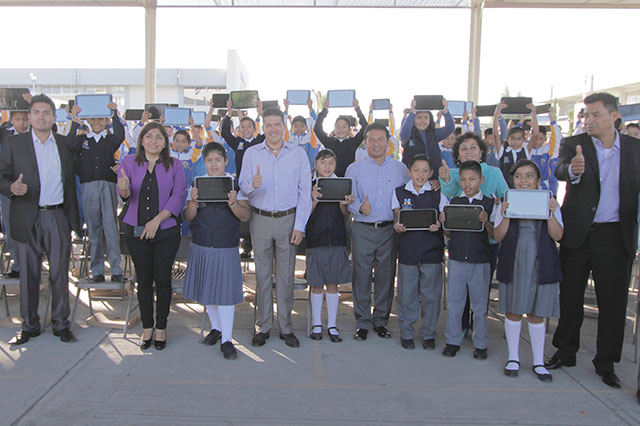 Inicia programa de Inclusión y Alfabetización Digital en San Andrés