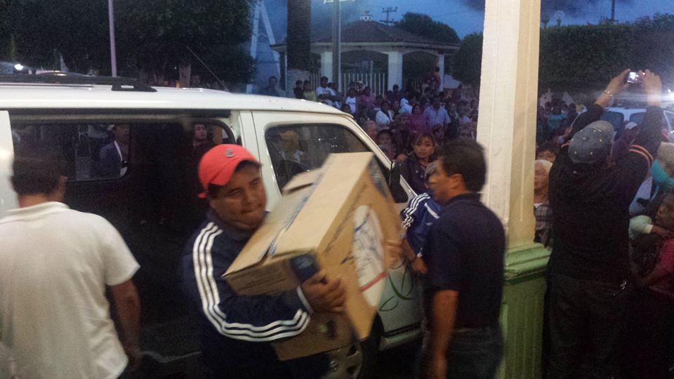 Exigen destitución de edil auxiliar de Necaxa por lío del Registro Civil