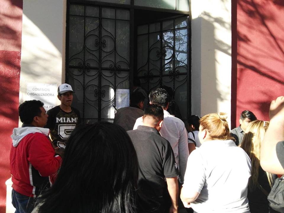 Por falta de información, protestan candidatos en Tehuacán