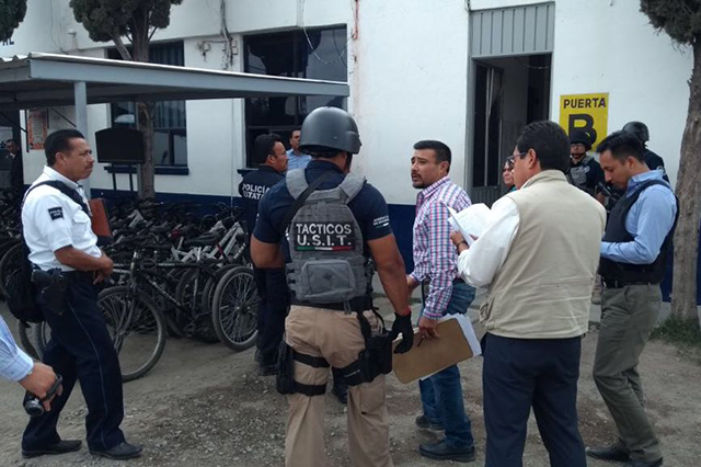 Cateó la FGE oficinas de Seguridad de Texmelucan