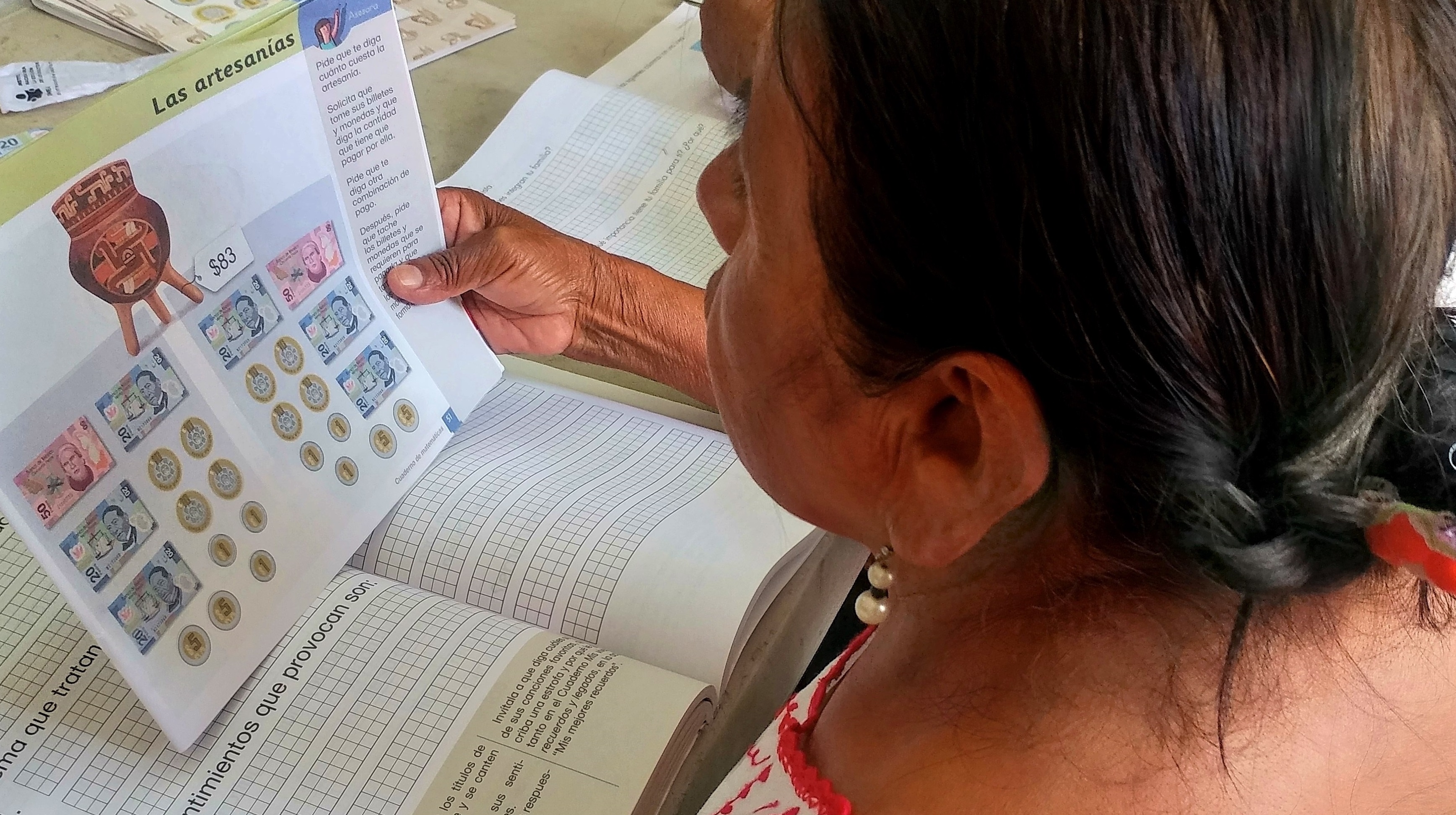2 mil 261 hablantes indígenas abandonaron el rezago educativo