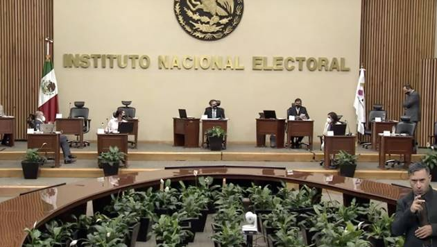 El guion de la campaña contra el INE