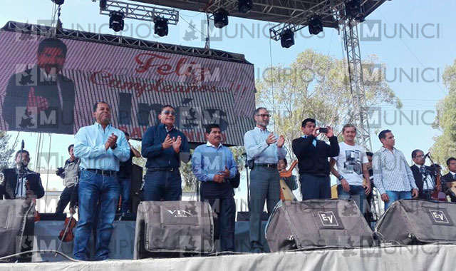 Inés Saturnino hace pachangones para alimentar a necesitados, dice