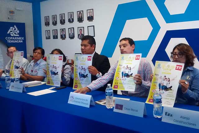 Atiende el Infonavit a personas con daños en viviendas en Tehuacán