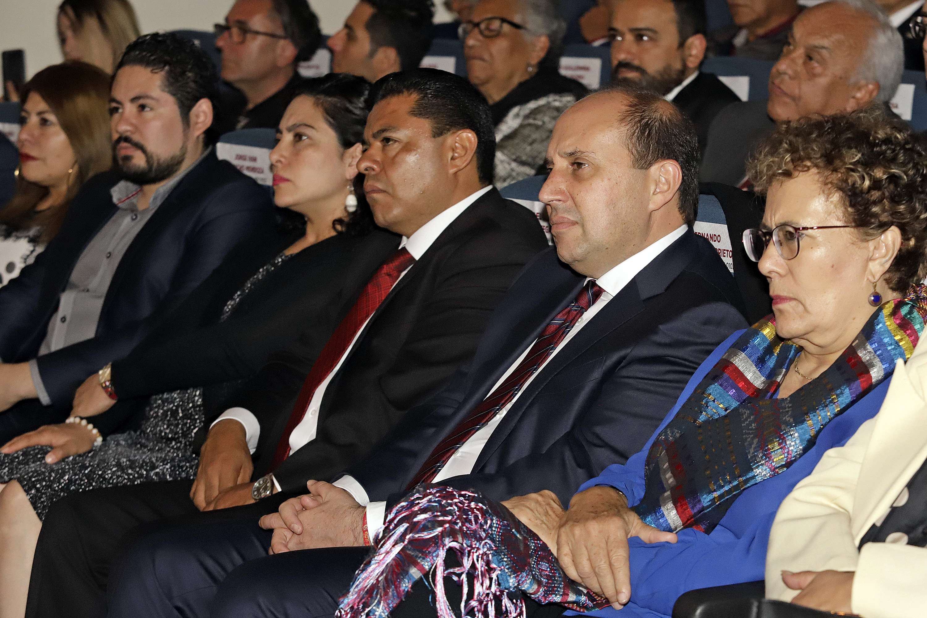Pobreza, inseguridad y obra, pendientes de Claudia: Manzanilla