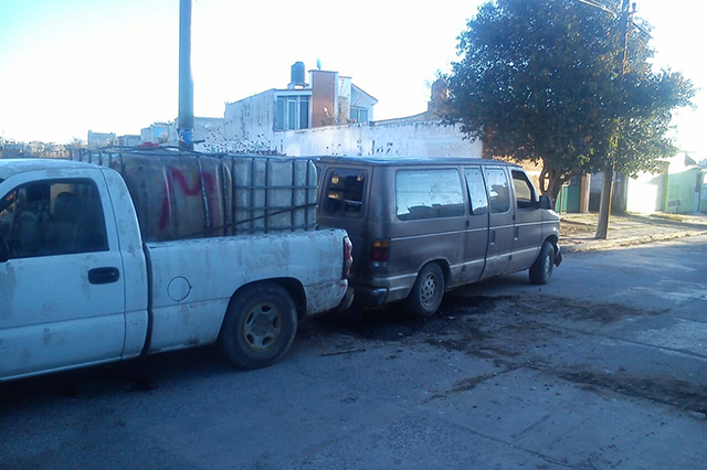 Interceptan vehículos que transportaban huachicol en Tlalancaleca