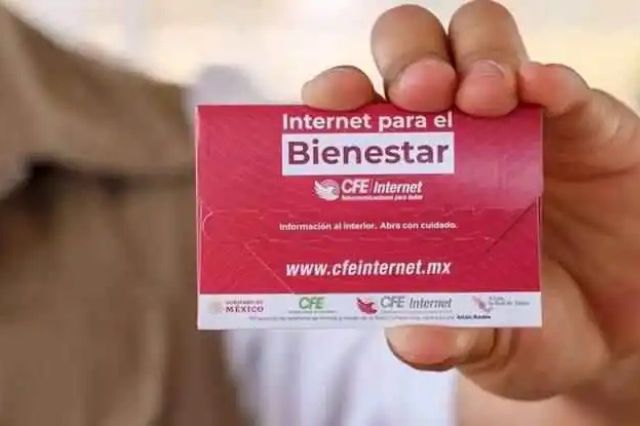 Puebla lanza becas de conectividad con internet y llamadas gratis 