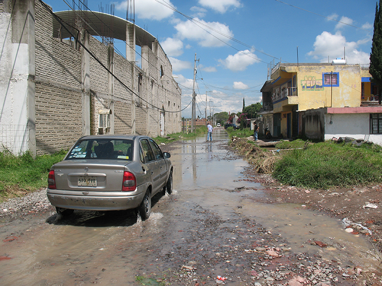 Inundaciones afectan zona limítrofe de Puebla y Cuautlancingo