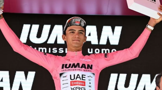 La mañanera imposible, el Torito Maglia Rosa y el buque Cuauhtémoc