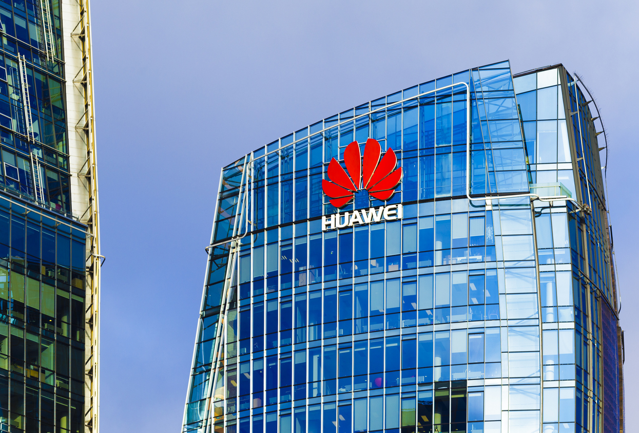 Ingresos de Huawei cayeron 69% en 2022