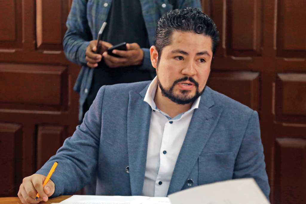 Diputados, con actitudes revanchistas contra ley de Ingresos de Puebla: regidor