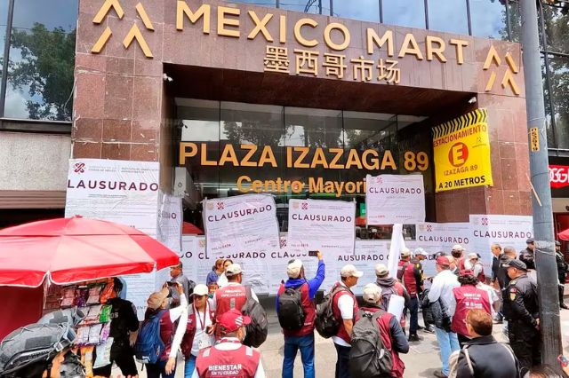 Comerciantes de Izazaga 89 tienen hasta el 10 de diciembre para llevarse sus cosas