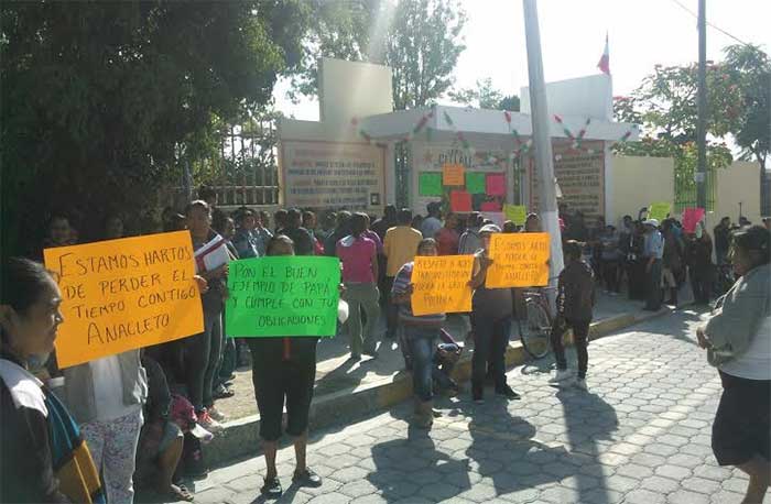 Cierran escuela para evitar ingreso de menor en Tehuacán