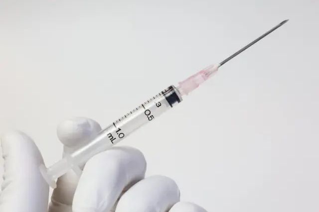 Iniciativa de castración química contra violadores propuesta por Armenta sigue vigente