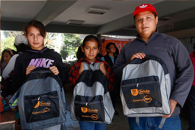 San Pedro distribuyó paquetes escolares a 22 mil 500 estudiantes