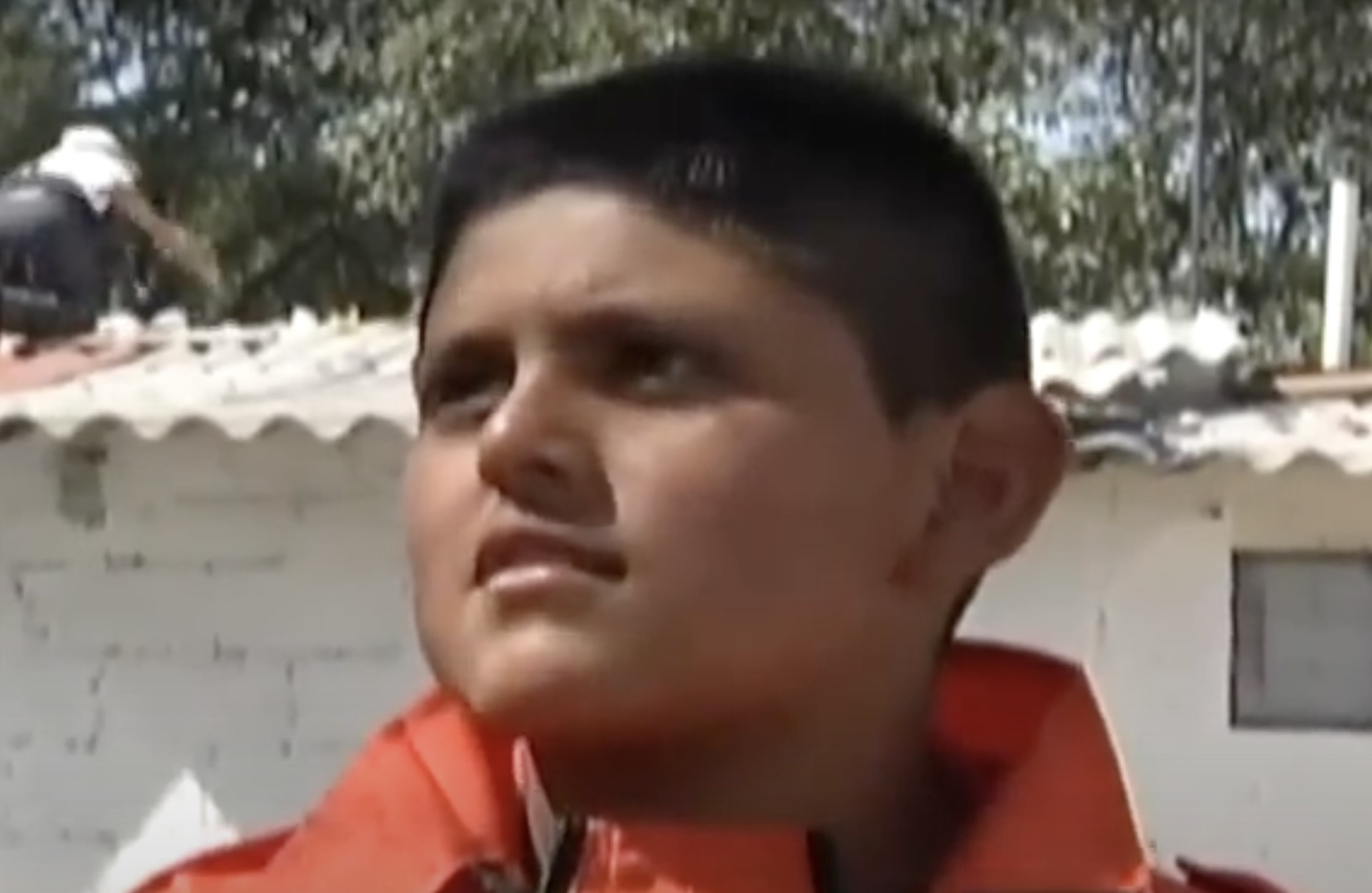 Jonathan, fue niño héroe en México; vive como indocumentado en EU