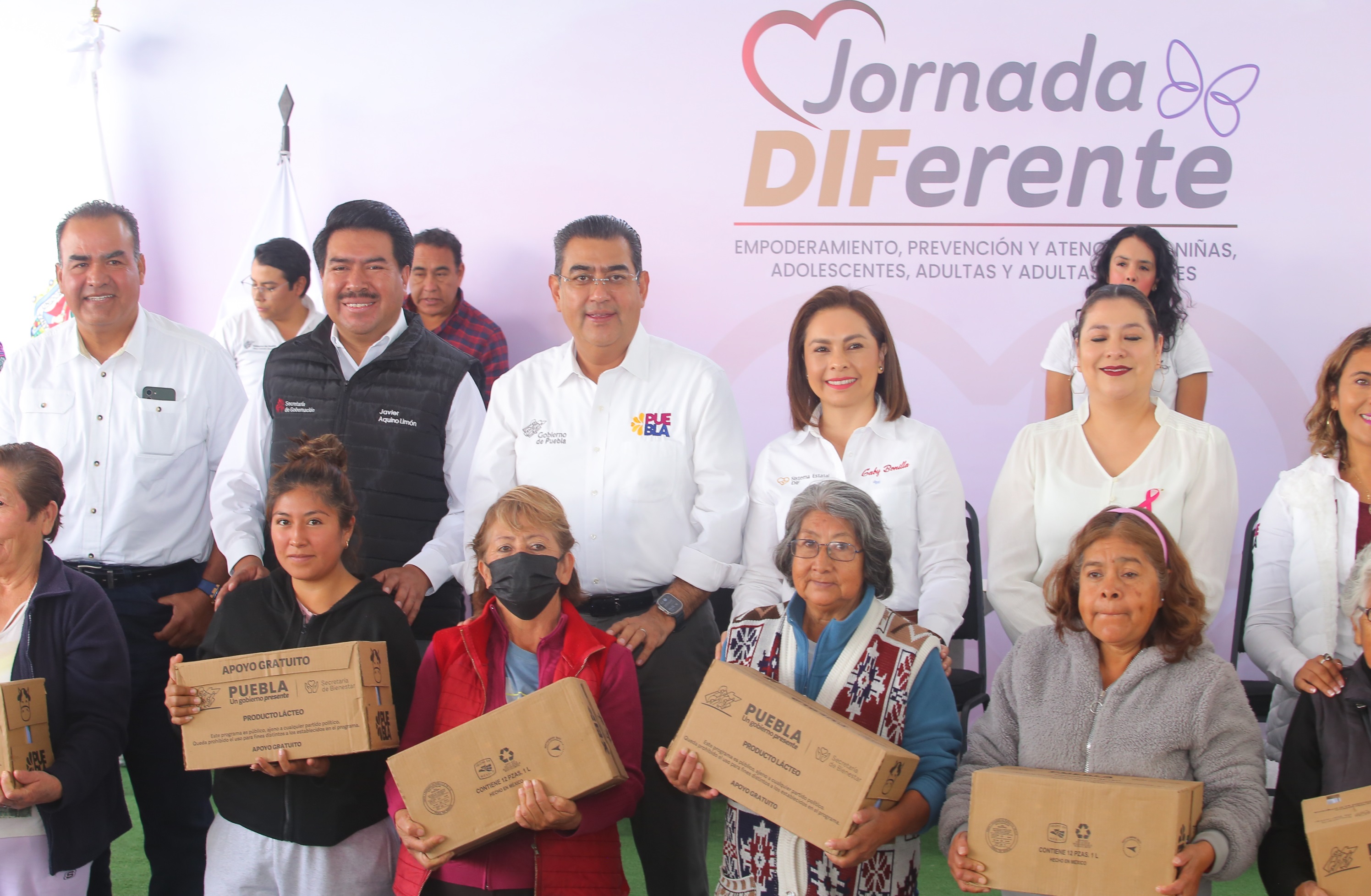 Sin condicionamientos, gobierno de Puebla despliega programas sociales: Céspedes