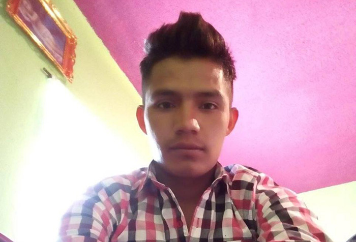 Muere joven tras impactar motocicleta en Oriental