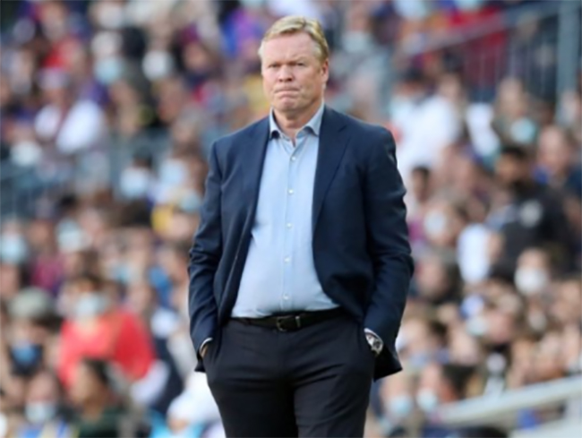 Barcelona despide a Ronald Koeman