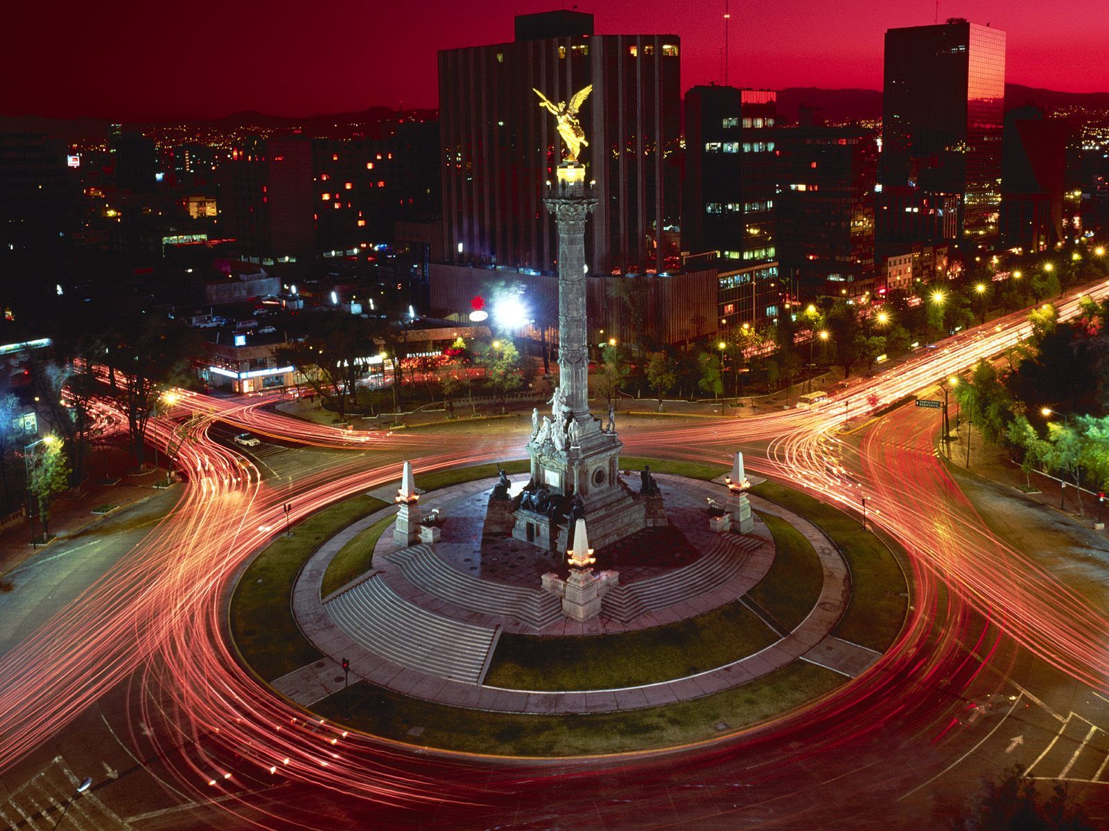 Tras pandemia turismo se reactiva al 92% en México