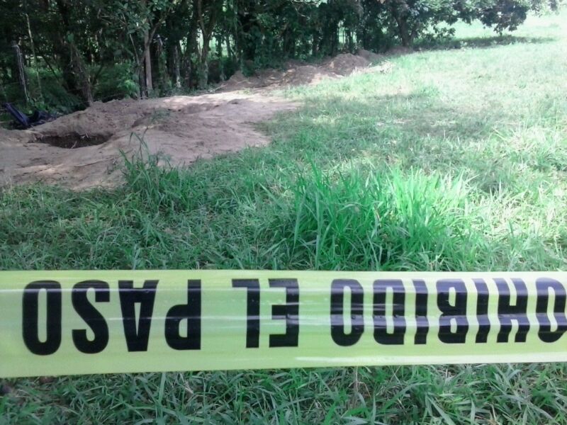 29 cadáveres son encontrados en una fosa clandestina