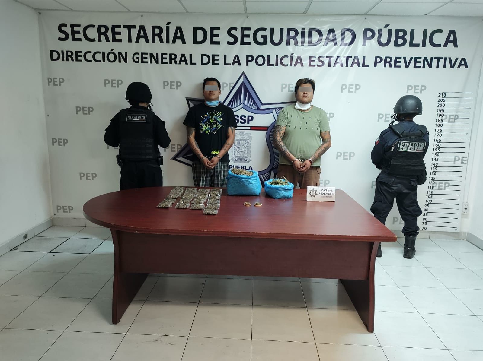Detiene a dos narcovendedores de El Cava en La Libertad