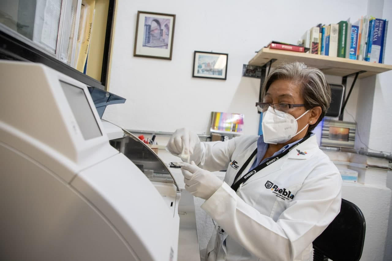 Reconocimiento nacional a laboratorio del SMDIF Puebla