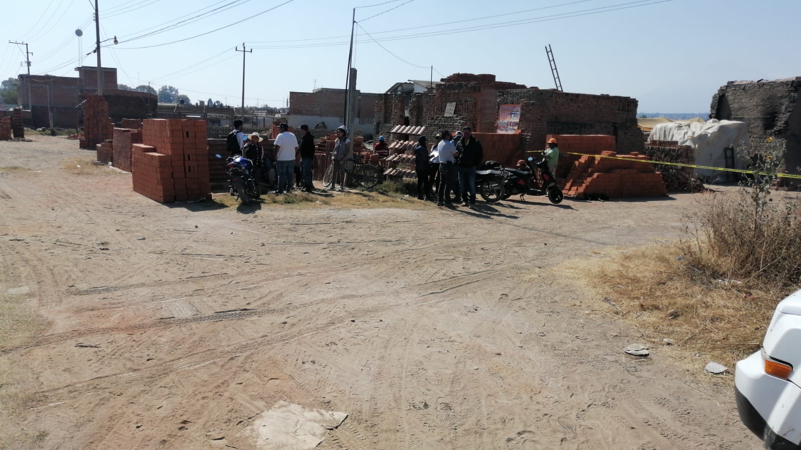 Dejan cadáver apuñalado en interior de ladrillera de Huejotzingo