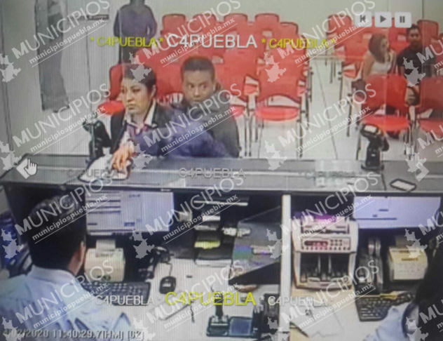 Cámaras captan a ladrones de Banorte y Coppel en Puebla capital