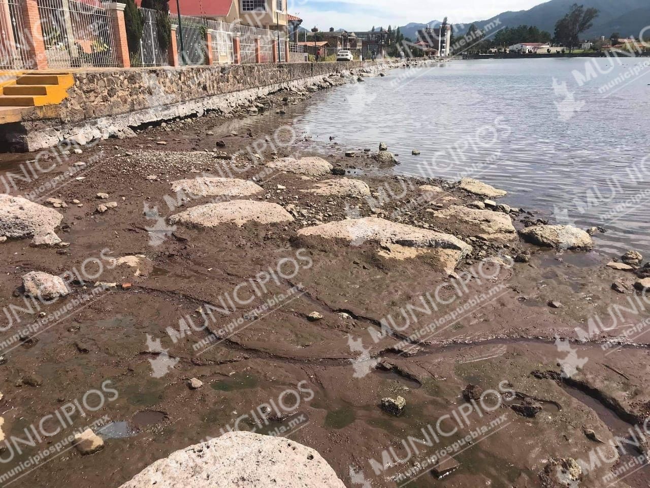 Laguna de Chignahuapan se queda sin agua; podría ser por un descuido