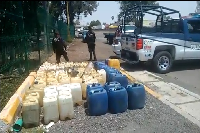 Desmantelan cachimba sobre la autopista en Tlahuapan