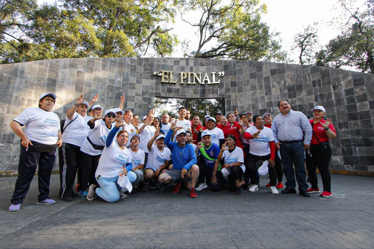 Lalo Rivera este sábado está en Teziutlán; lo acompaña el marotonista Ranuldo