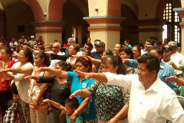 En veda electoral, Lastiri Quirós encabeza evento público en Tehuacán