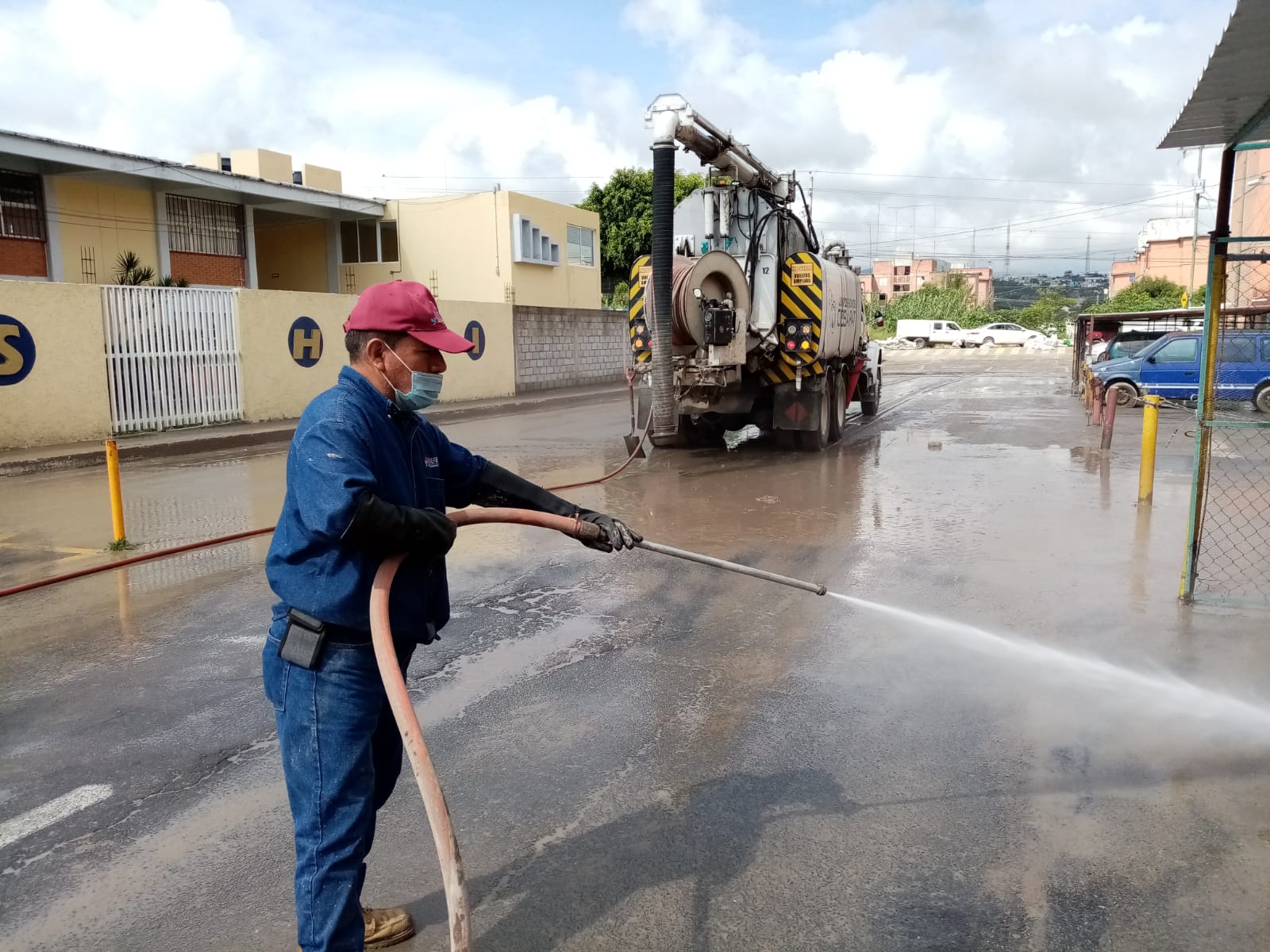 Concluye Oosapat limpieza en Unidad Habitacional Jardines de Tehuacán