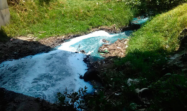 Lavandería contamina río y tierras en comunidad de Huejotzingo