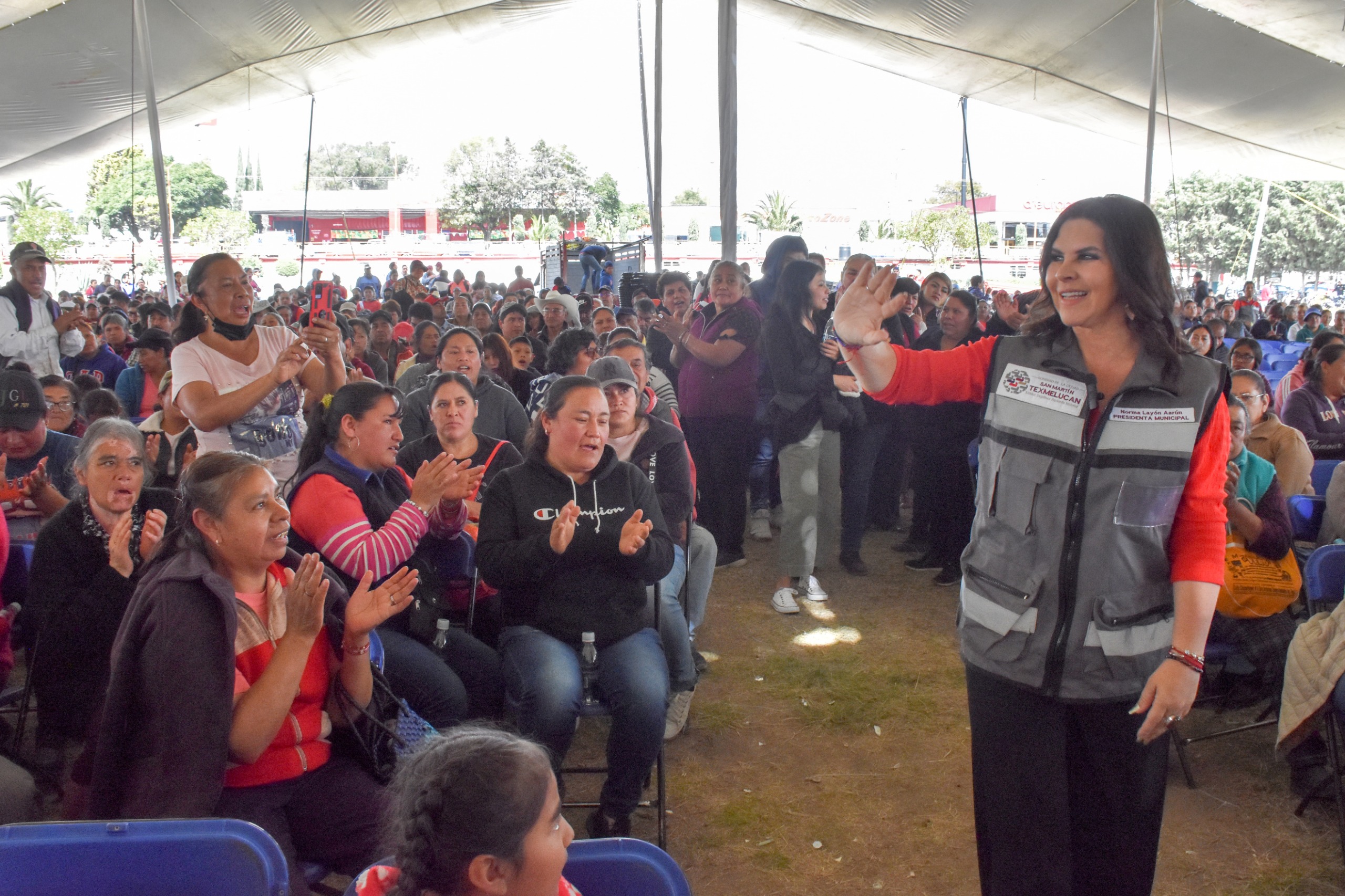 Layón beneficia a más de 10 mil familias de Texmelucan