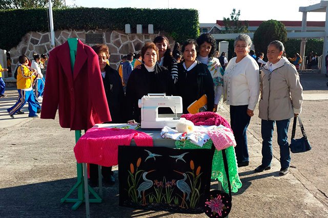 Destacan capacitación para mujeres en Centro Escolar Chignahuapan