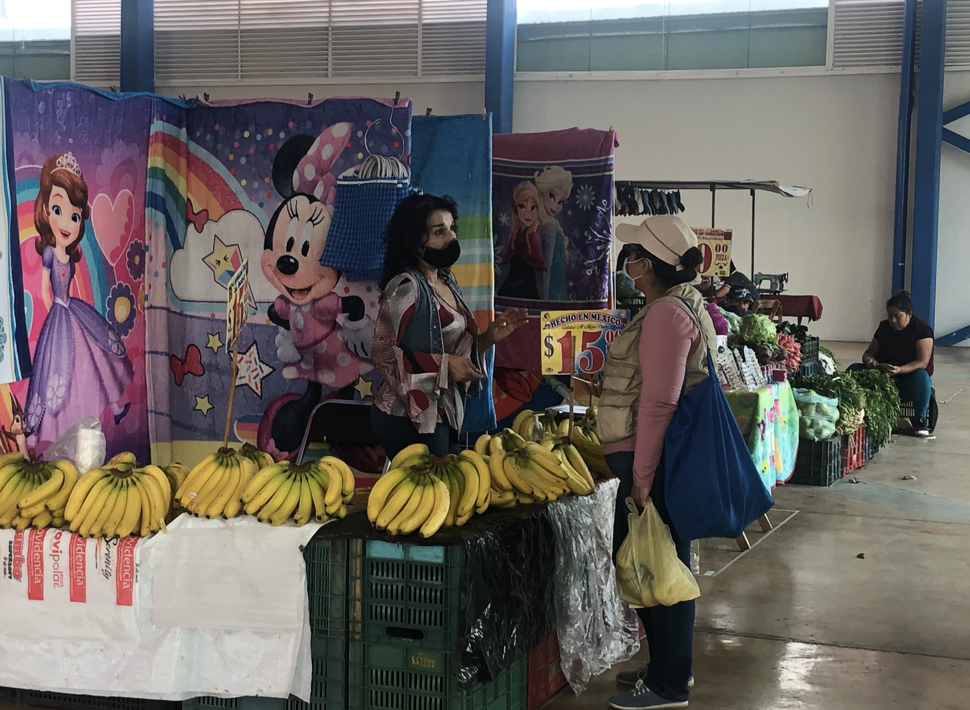 Comienza prueba piloto del tianguis en Centro de Convenciones Atlixco