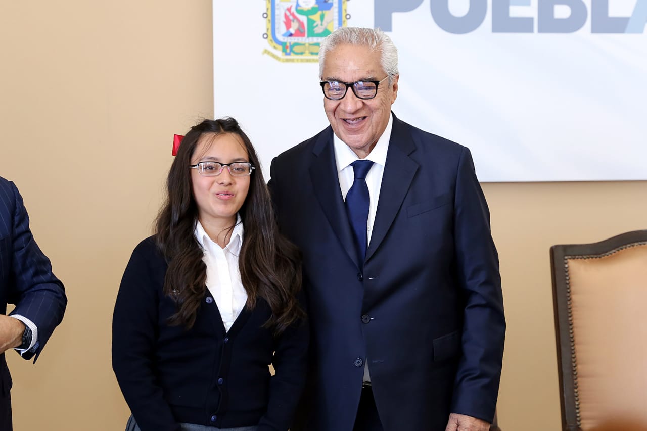 Entregarán 11 mil lentes a infantes en Puebla