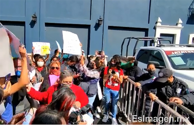 Nenis salen a las calles para defender a Lesly detenida ilegalmente