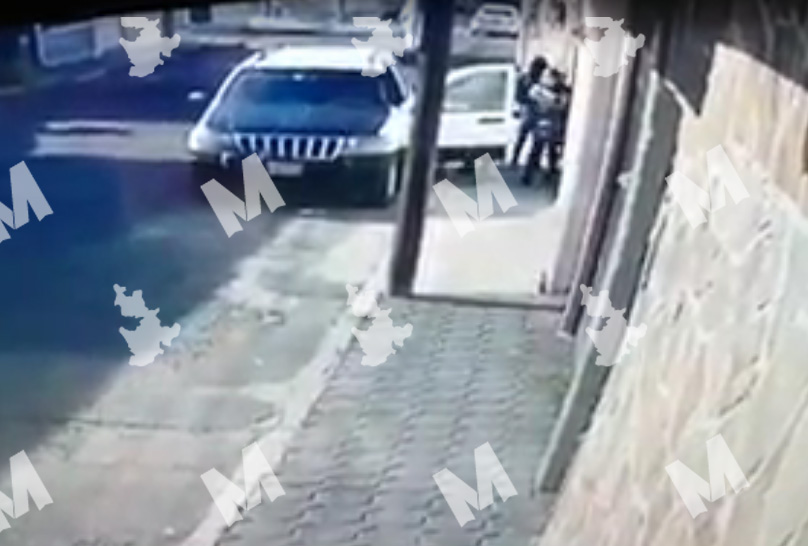 VIDEO Captan intento de asalto a una mujer en Puebla capital