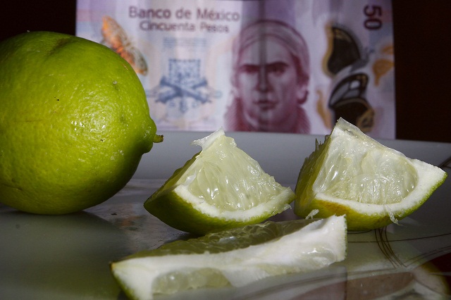 Precio del limón aumenta 153% por escasez